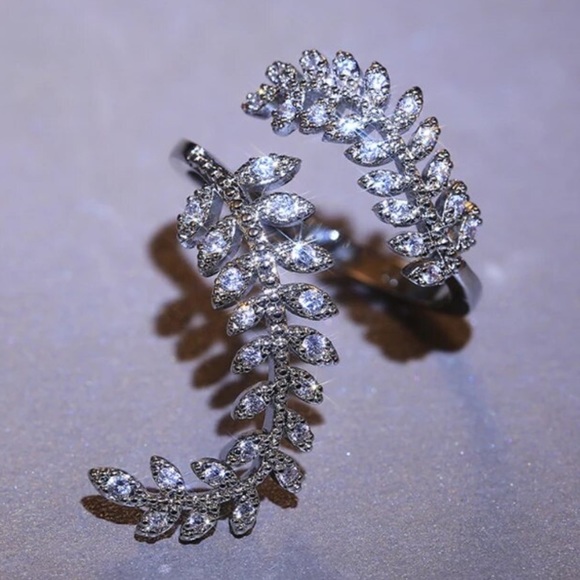 Silver Adjustable Leaf Ring - Picture 2 of 4
